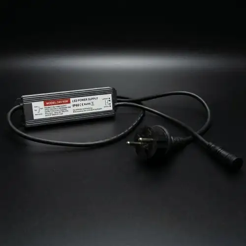 Блок питания 24V, постоянный ток, 60W, для уличных нитей, черный каучук1,5м